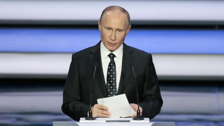 Pronto il veto sulle sanzioni alla Russia: l’arma italiana al summit Ue sui migranti