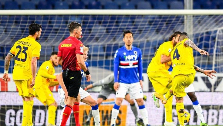 Sampdoria-Cagliari 2-2, Nainggolan rimonta i blucerchiati all'ultimo secondo