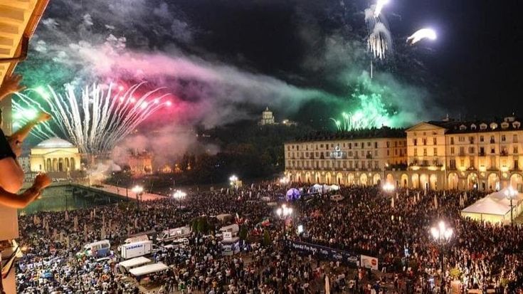 Musei aperti, eventi e fuochi: oggi la festa di San Giovanni invade tutta la città