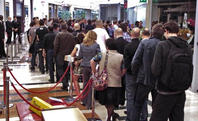 Al lavoro nei giorni festivi? E' protestaDomani si manifesta nei centri commerciali