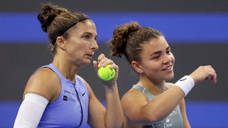 Errani-Paolini battono Muhammad-Schuurs 6-3, 6-3 alle Wta Finals