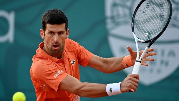 Djokovic: "No di Wimbledon ai tennisti russi e bielorussi decisione folle". Rublev: "Illogico e discriminatorio"