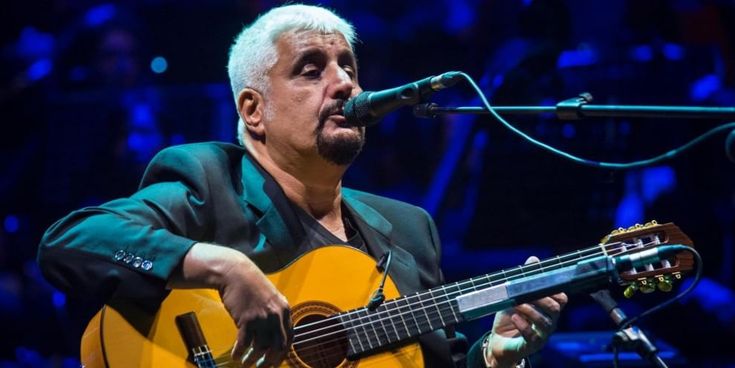 San Domenico Maggiore, omaggio a Pino Daniele