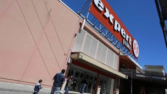 Sicilia, Pistone passa a Unieuro: cambiano le insegne nei dodici punti vendita