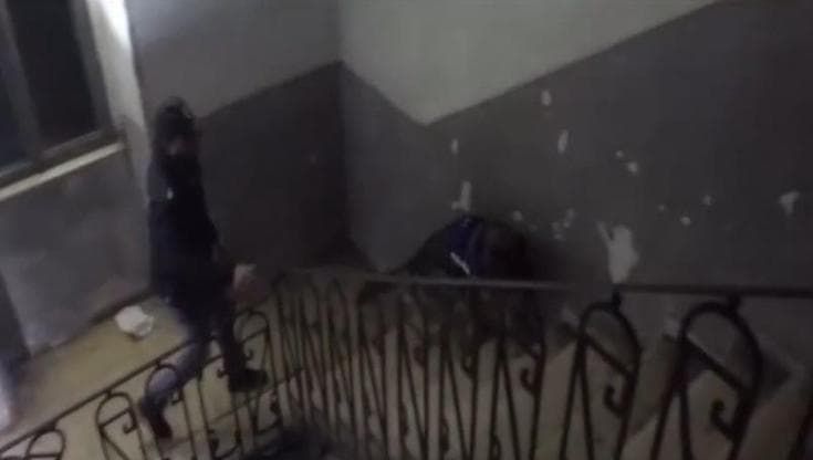Bari, trovato impiccato mentre era ai domiciliari: ucciso dal clan perché voleva pentirsi