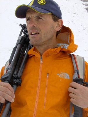 Simone Moro: cos&igrave; racconto<br />il mio Everest e i suoi fratelli