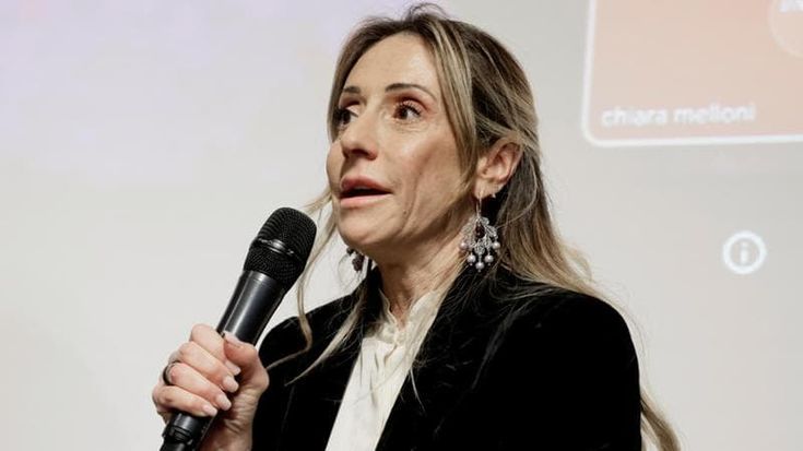 La frecciatina di Arianna Meloni a Schlein: “Vuole riprendersi Tolkien? Noi lo leggiamo da sempre”