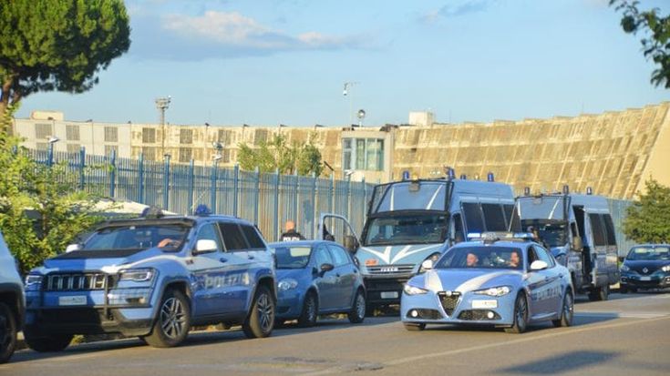 Avvocati e magistrati sull’emergenza carceri: “Amnistie e indulti contro il sovraffollamento”