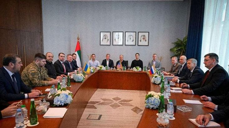 Negoziato a tre ad Abu Dhabi, ottimismo dopo il primo round. “Presto vertice Putin-Zelensky”