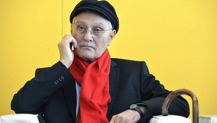 Antonio Pennacchi, fascio e martello