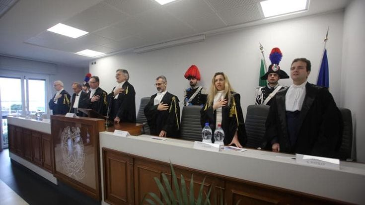 Gli avvocati vincono la causa: “Stop al giudice in più al Tar di Milano, Genova ne ha più bisogno”