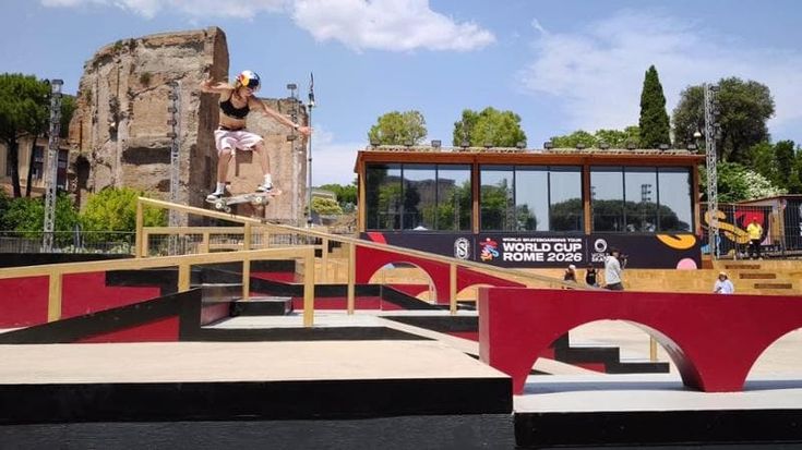 Hip-hop e acrobazie, tutti pazzi per lo skate con vista Colosseo