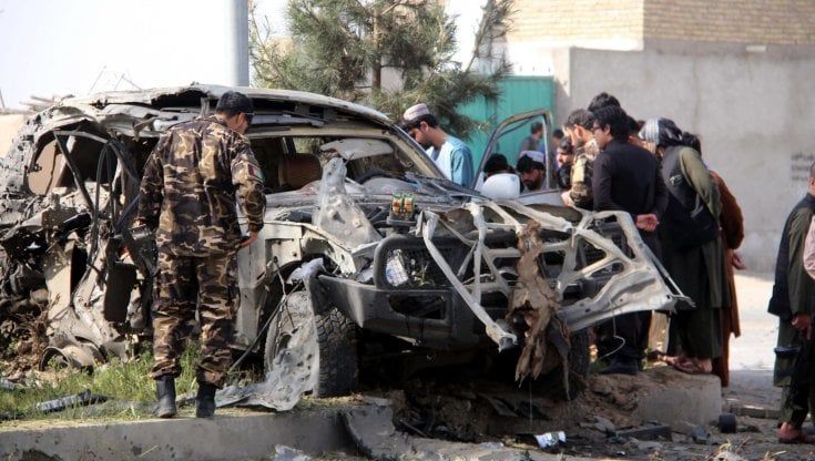 Afghanistan, i talebani celebrano nella base per cui soldati italiani sono morti
