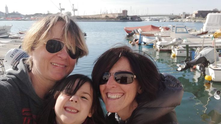 I genitori gay: “Sui diritti troppi passi indietro, così lo Stato discrimina i nostri figli”
