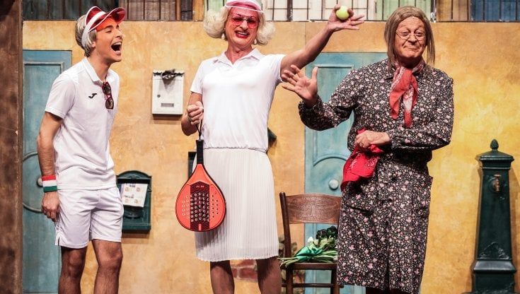 Tornano i Legnanesi e questa volta giocano a padel 