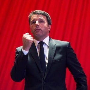 Pd, Renzi lancia la campagna sul referendum costituzionale: "Deve essere battaglia unitaria"