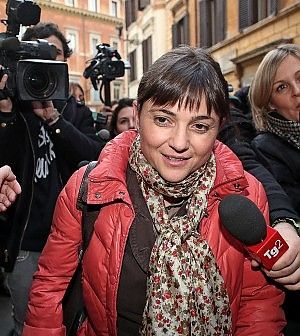 Scontro nel Pd sulla crisi ElectroluxSerracchiani: "Zanonato si dimetta"