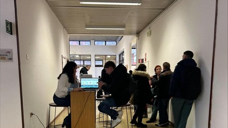Quelli che (ancora) vogliono diventare tranvieri a Milano: “Non ricchi ma con un lavoro”