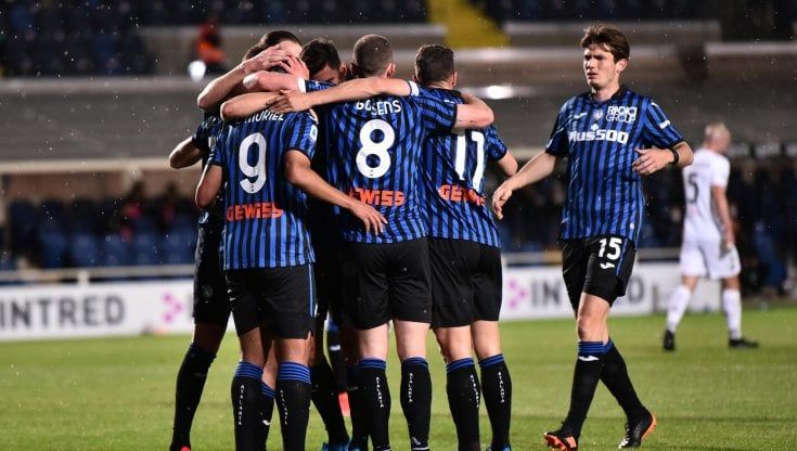 Tutti all'attacco, il campionato scoppiettante: è la stagione delle goleade