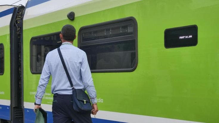 Sicurezza, ai capitreno di Trenord la bodycam anti aggressioni per filmare e chiamare rinforzi