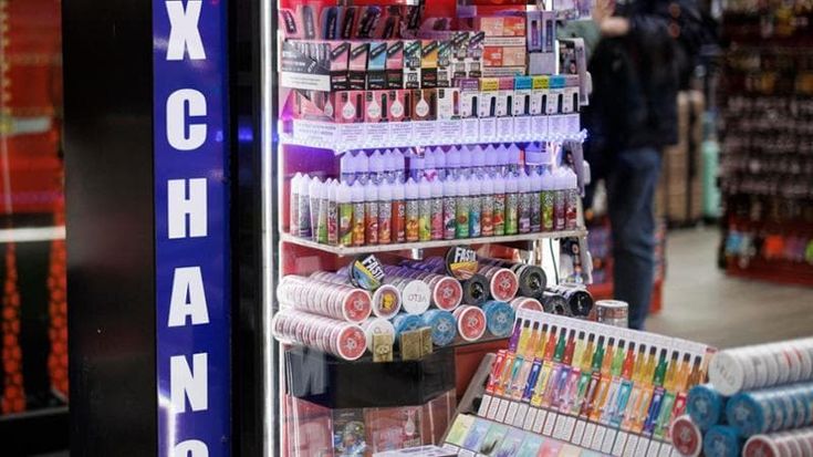 Così gli Stati Uniti stanno perdendo la guerra alle sigarette elettroniche illegali