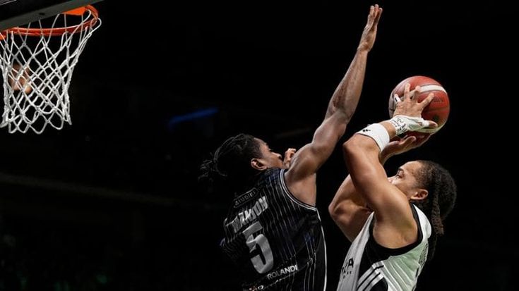 Sorpresa Tortona: batte la Virtus Bologna e vola in finale di Coppa Italia
