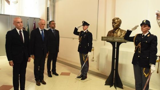Minniti a Palermo per ricordare Cassarà e Bignone: "Giusto che Riina sia morto al 41bis"