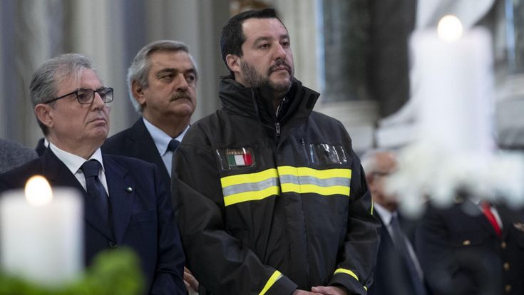 Salvini attacca gli industriali: “Mi interessano più gli operai”