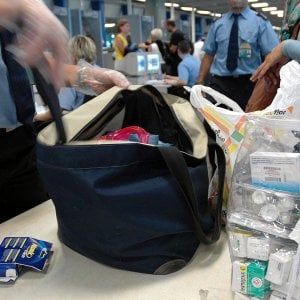 Catania, ruba portafoglio in aeroporto e si imbarca: bloccato a Fiumicino