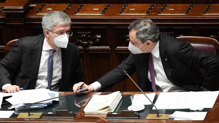 Sostegni, lite governo-M5S per un bonus da 24 miliardi