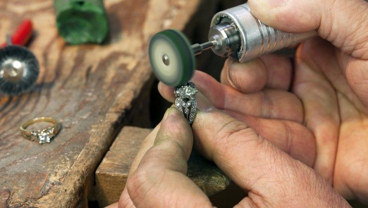 Il boom dell'oreficeria italiana, ma non tutto il futuro luccica 
