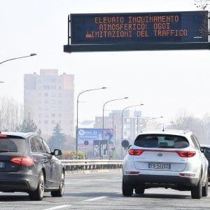 Mercato auto, prima frenata in Europa dopo un anno di corsa