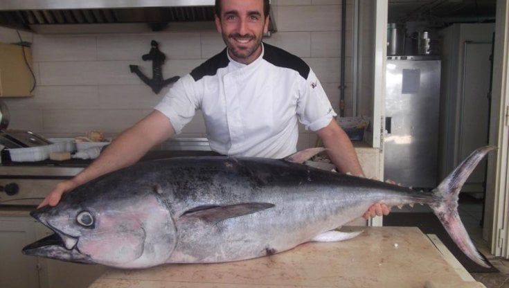 Bari, chiude il ristorante 'Black and white'. Lo chef Caldarulo aveva guidato la protesta contro i rincari: "Ma ora ho nuovi progetti"