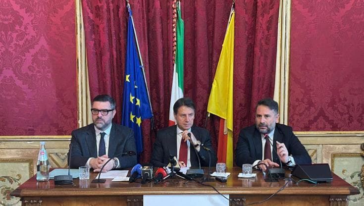 Il leader M5S Conte: “Sicilia questione nazionale, il governo Schifani deve andare a casa”