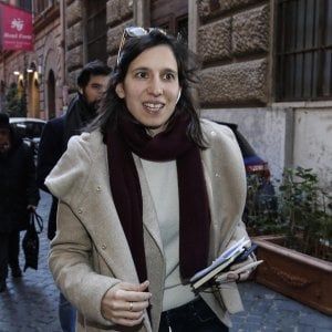 Schlein: "In trincea perché nessuno resti solo"