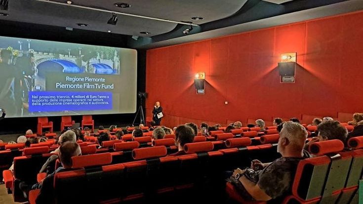 Dietro le quinte del cinema set, casting e costumi: al via gli open day all’ex lanificio di Aurora