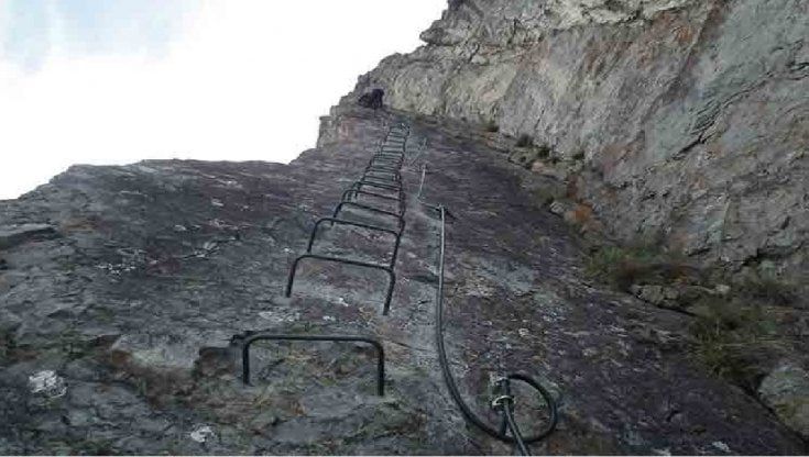 Valsusa, scalatore precipita dalla via ferrata e muore sotto gli occhi del figlio