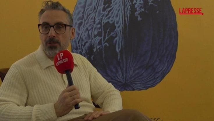 Sanremo 2025, Brunori Sas: "I padri sono cambiati, ma dai contrasti si cresce"