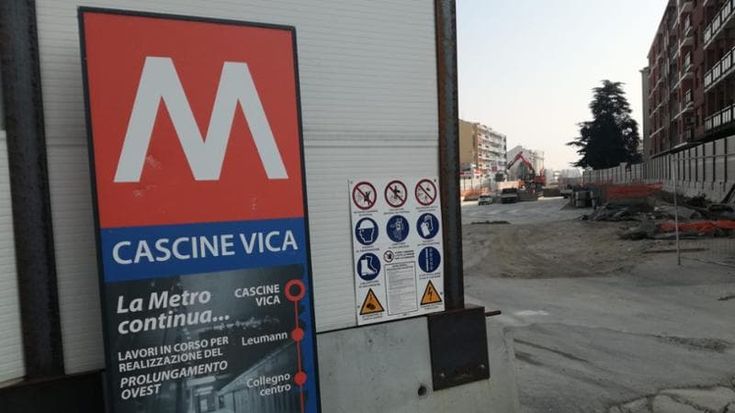Lo Russo con gli altri sindaci alla marcia per il metrò. “I soldi si trovino in Finanziaria”