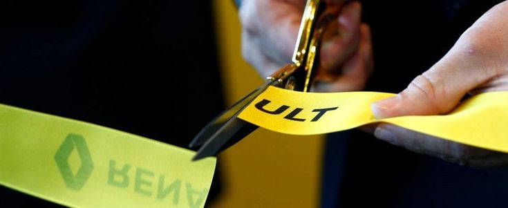 Renault, taglio del nastro dei record: primo marchio estero in Italia