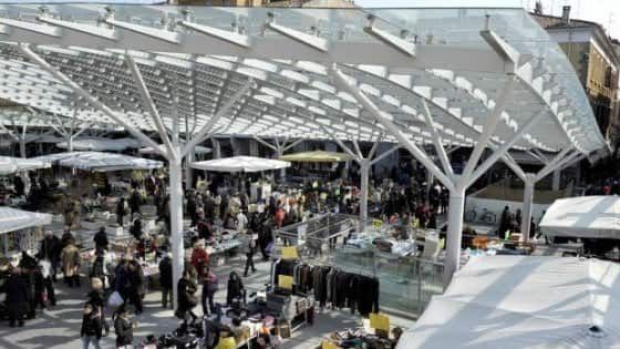 Parma, i mercati restano al palo. Un ambulante: "Non disperdere le bancarelle in città"