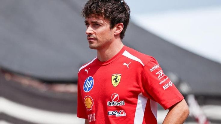 Leclerc, volo in ritardo e dietro-front: per raggiungere Singapore prende la macchina