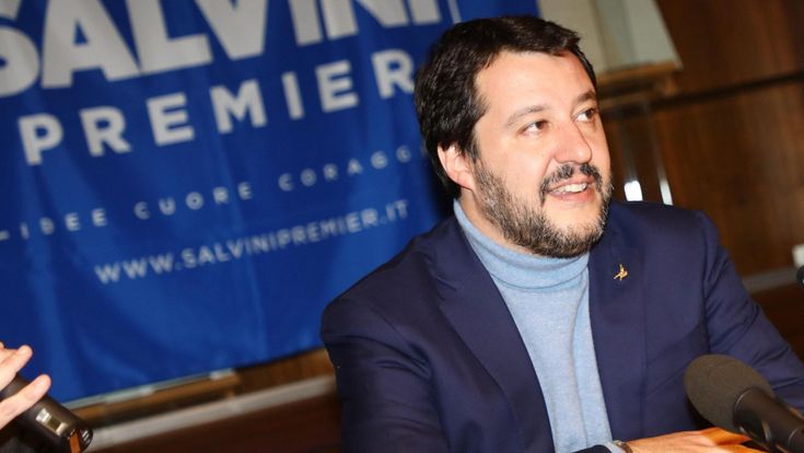 L’equilibrista Salvini tra Berlusconi e Di Maio 