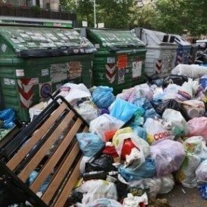 Roma, lotta a eco-reati: 2400 nel 2019 multe grazie alle 'fototrappole'