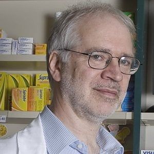Caos vaccini, Federfarma: "Ecco perché le dosi sono in ritardo, ma da lunedì prossimo tutto ok" 