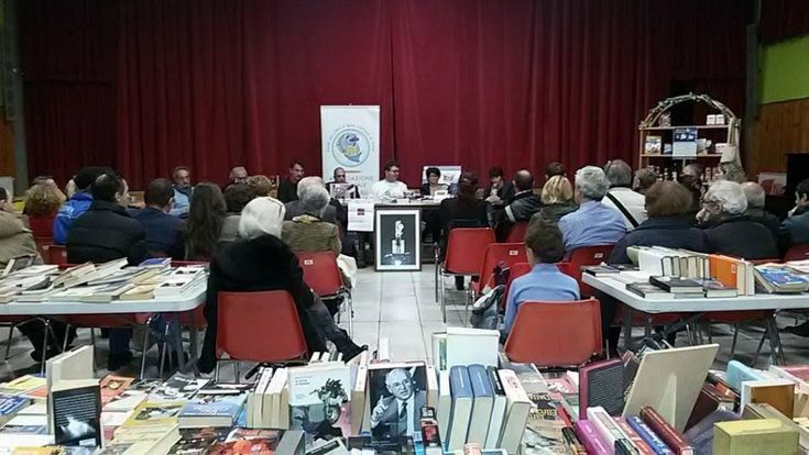A Ostia, quei giardinieri amanti dei libri che curano aiuole e fiori