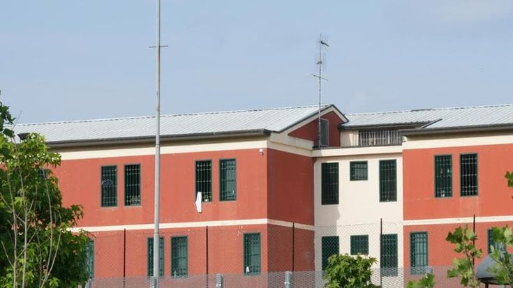 Violenze sui detenuti al Beccaria, indagato anche l’ex direttore del carcere minorile Rinaldi