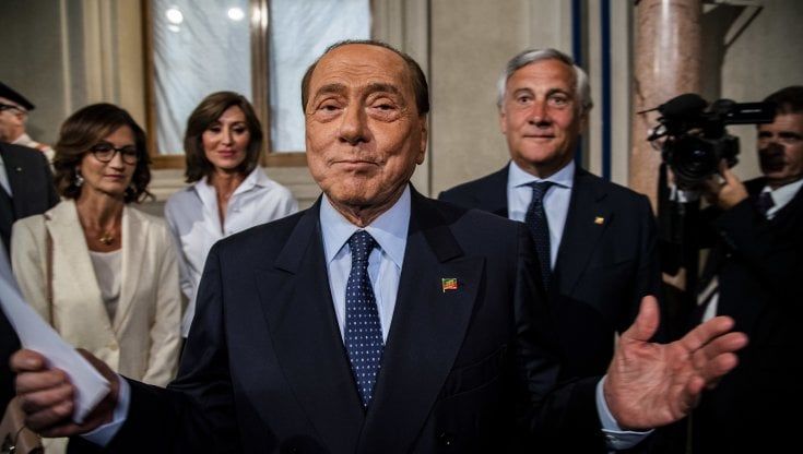 Berlusconi, i 70mila euro regalati a Julinda Llupo: i soldi dalla donna al magistrato che lo giudicò