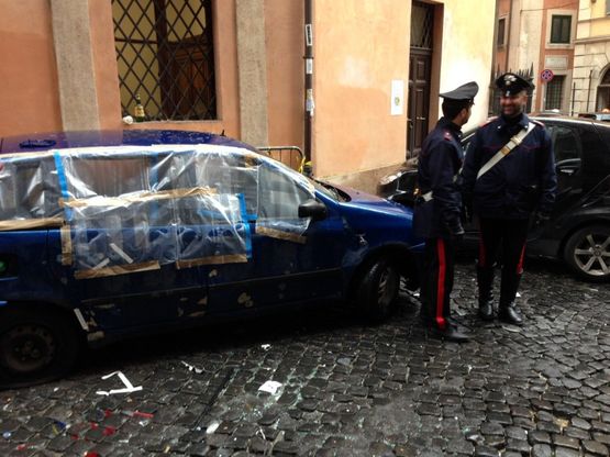 Esplode ordigno rudimentale a Roma<br />"Forse gesto contro Hollande"
