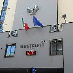 Comune di Giugliano, i certificati con un clic